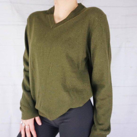 🍓VINTAGE DEAD-STOCK GOBLIN CORE DARK GREEN GRANDPA SWEATER🍓 - Picture 3 of 4